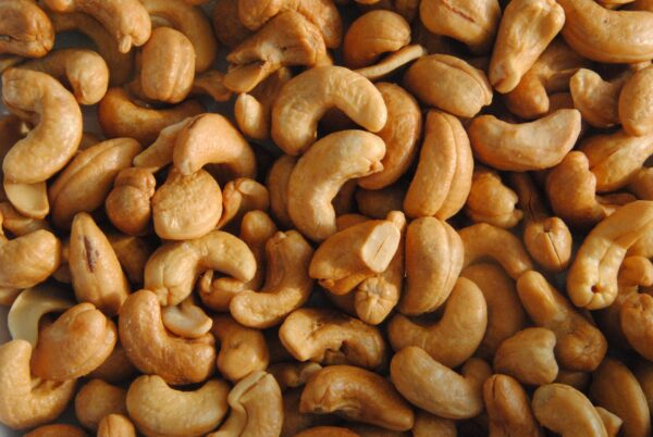 Premium Whole Cashews – 500g - Image 3